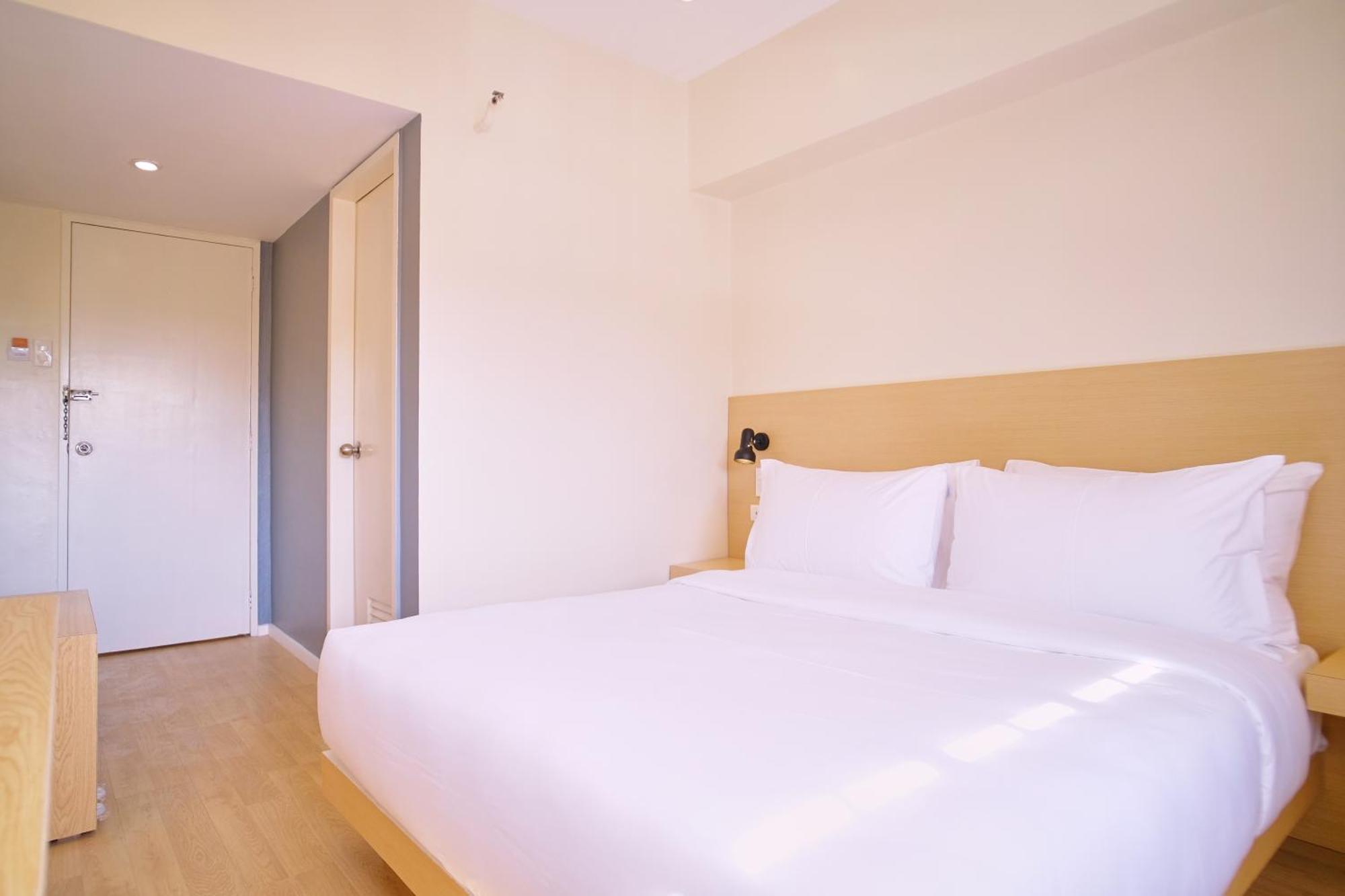 Bridge Hotel Express Cagayan de Oro Exterior photo